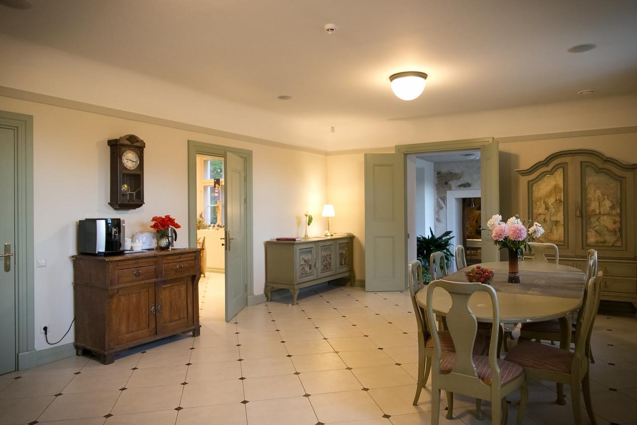 Botique & Spa Hotel Berkenes Manor Ziedkalne Екстериор снимка