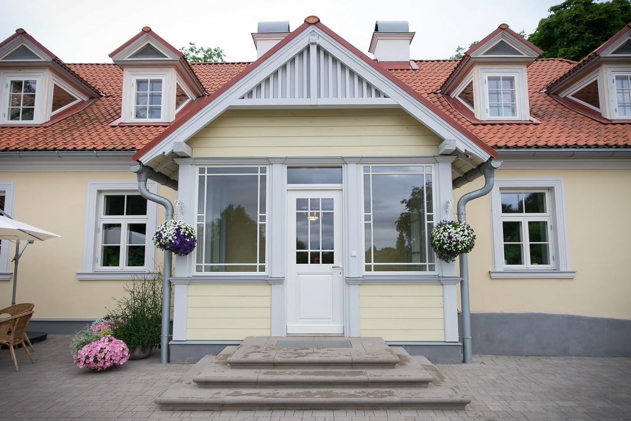 Botique & Spa Hotel Berkenes Manor Ziedkalne Екстериор снимка