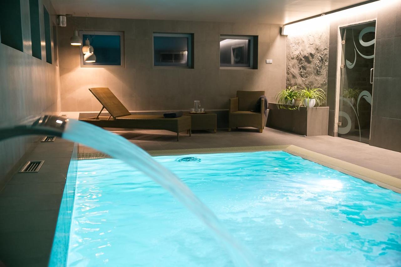 Botique & Spa Hotel Berkenes Manor Ziedkalne Екстериор снимка